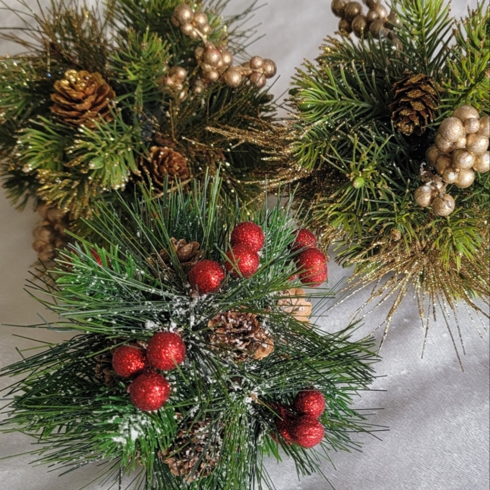 Pier 1 🎄 Decorative Orbs Spheres Balls Christmas theme